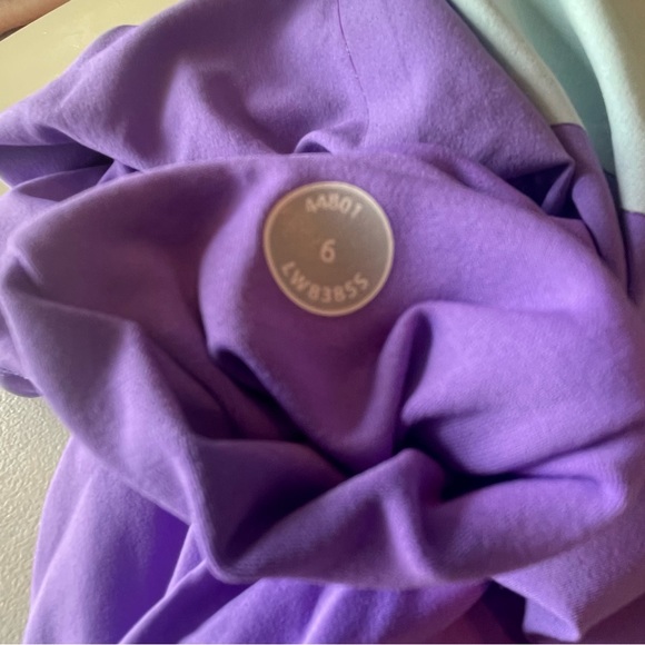 Lululemon Breeze By Skirt Size 6 - Picture 6 of 6